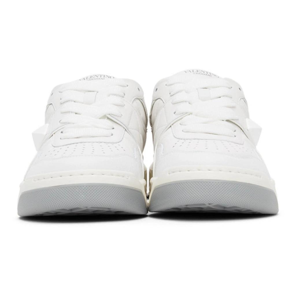 White One Stud Low-top Sneakers In 0bo White/grey Product Image