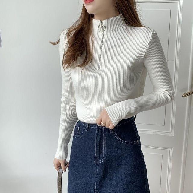 Long-Sleeve Mock Neck Half Zip Plain Knit Top Product Image