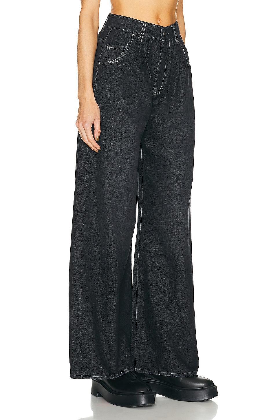 GRLFRND Chloe High Rise Pleated Wide Leg in Black. Size 24, 27, 31, 32. Product Image