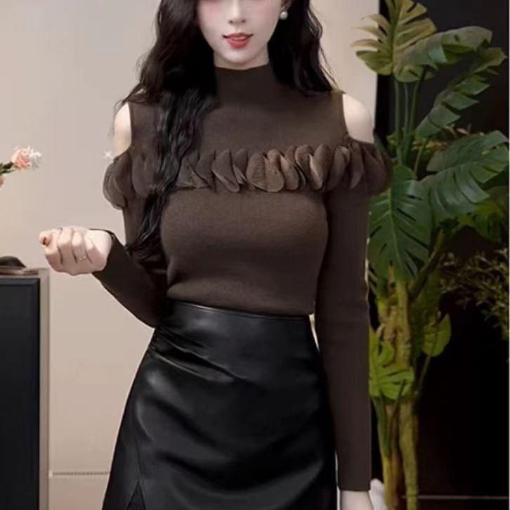 Cold-Shoulder Plain Ruffle Sweater Product Image