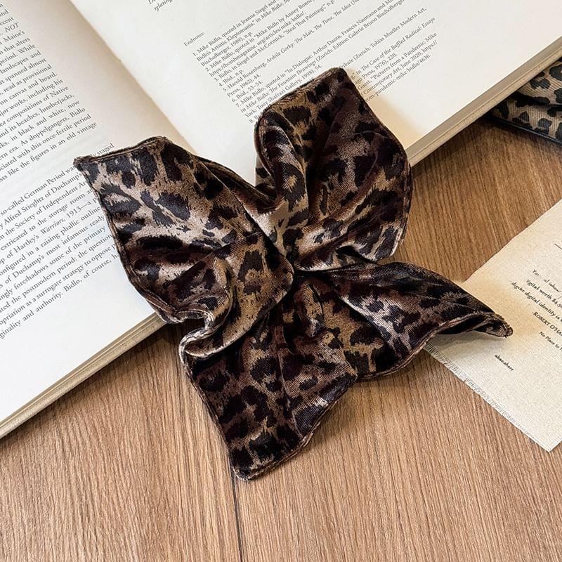 Leopard Print Velvet Scrunchie Product Image