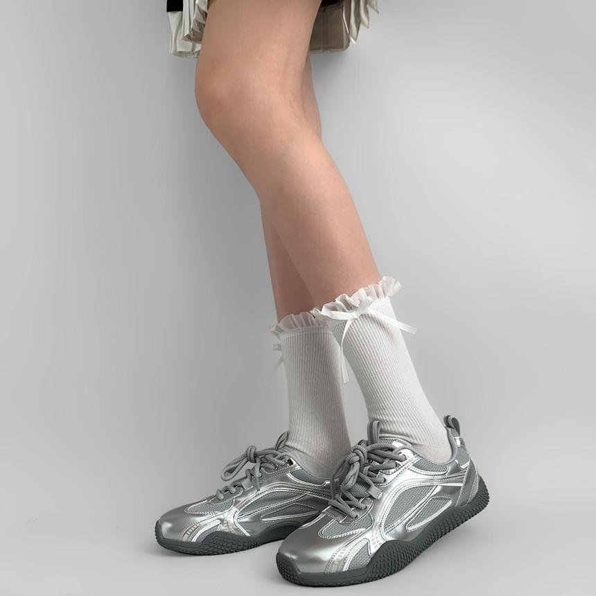 Bow Frill Trim Socks Product Image