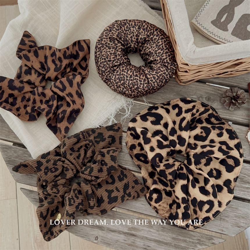 Leopard Print Scrunchie Product Image