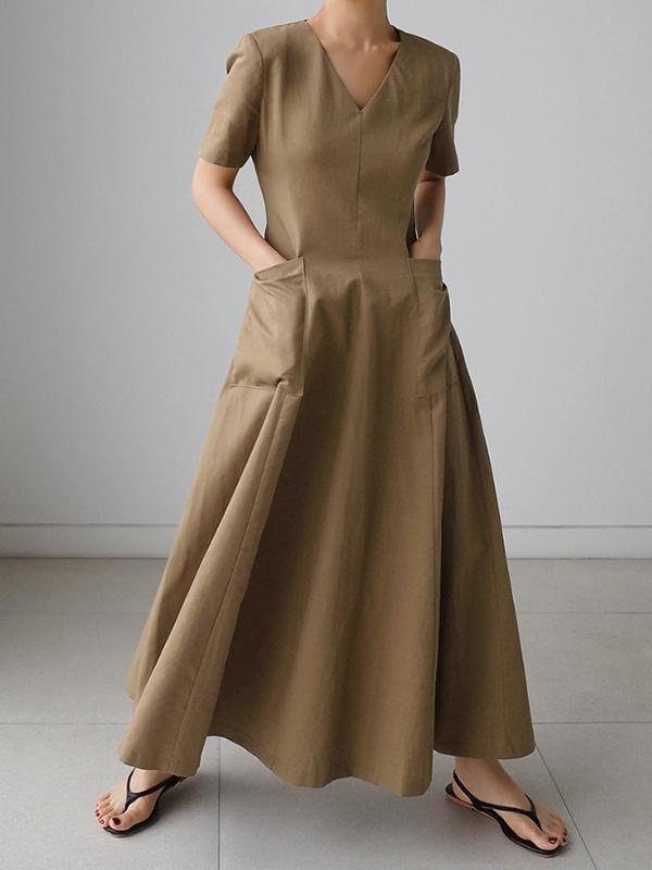 Simple Casual Solid Color Pleated Midi Dress Product Image