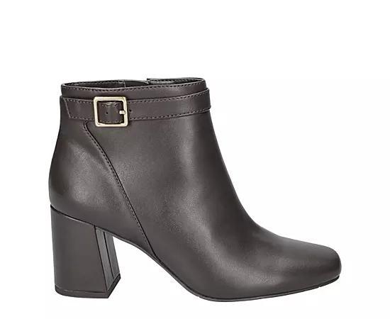 Easy Street Winnipeg Womens Block Heel Ankle Boots Product Image