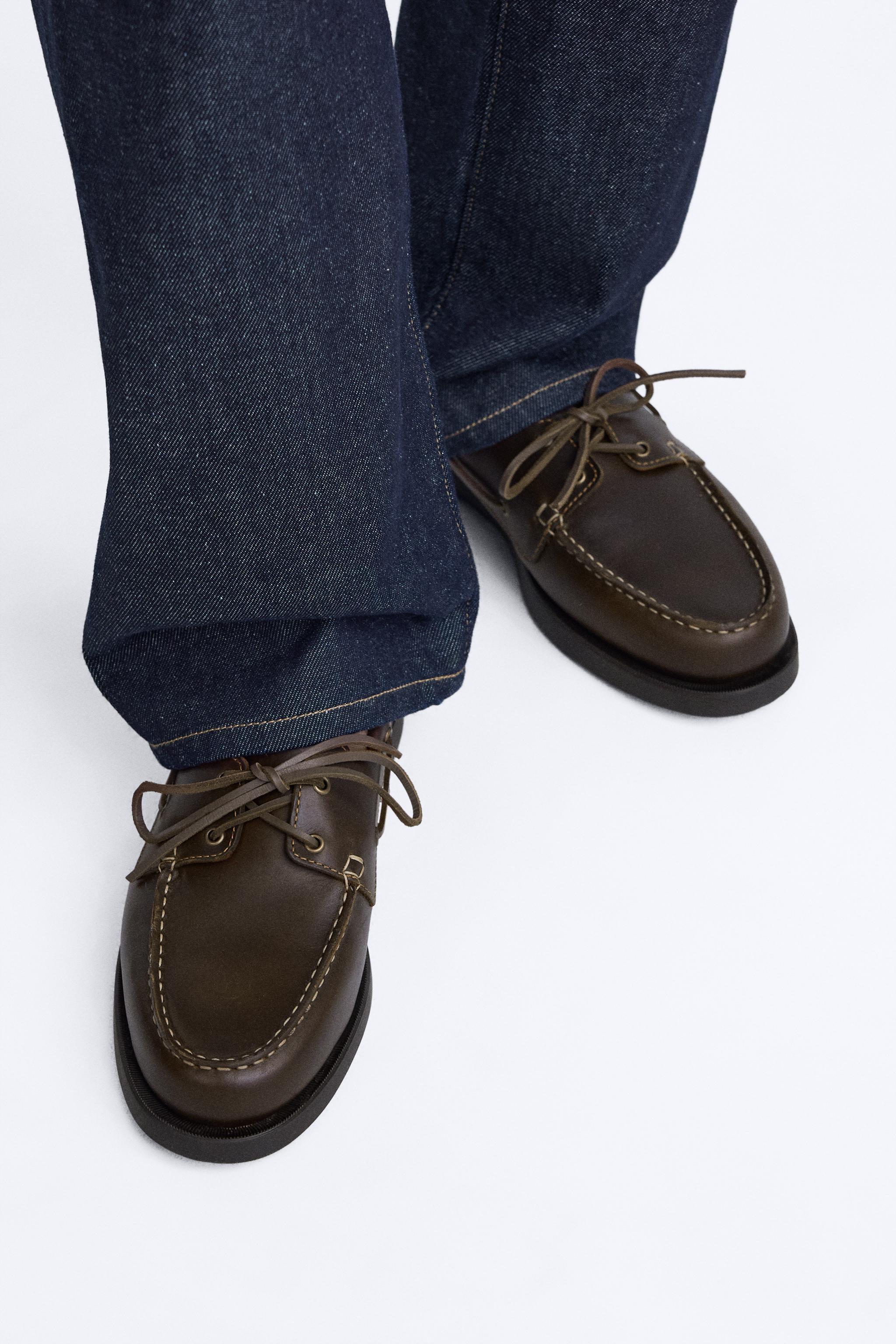 LEATHER BOAT SHOES LIMITED EDITION Product Image