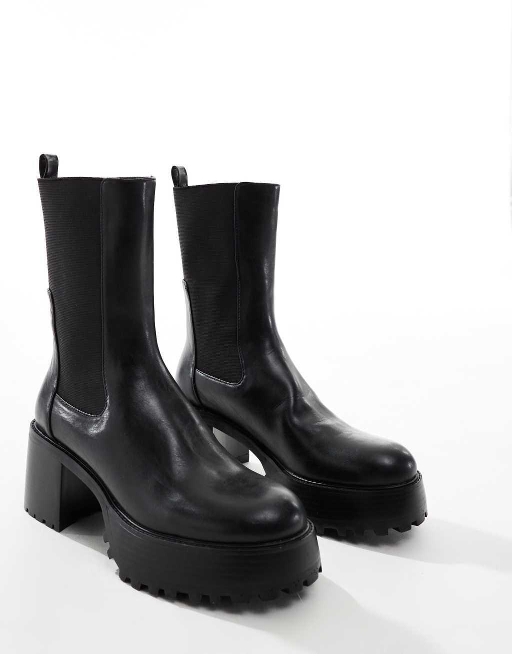 ASOS DESIGN chelsea boots in black with chunky soles Product Image