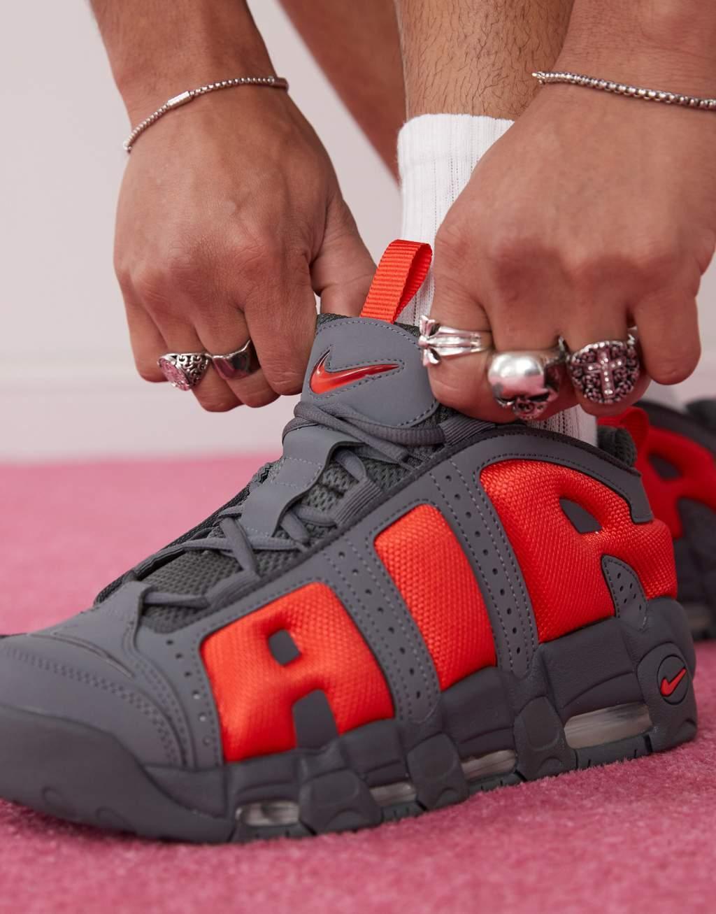 Nike Air More Uptempo Low sneakers in gray and red Product Image