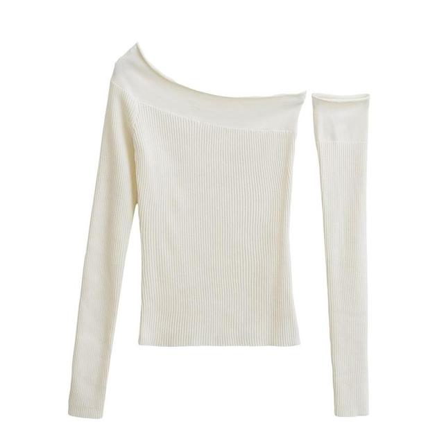 Long-Sleeve Asymmetrical Neck Off-Shoulder Plain Ribbed Knit Top Product Image