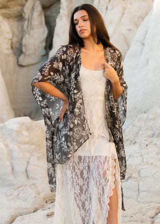 Women's Avalon Duster in Black Block Print Product Image