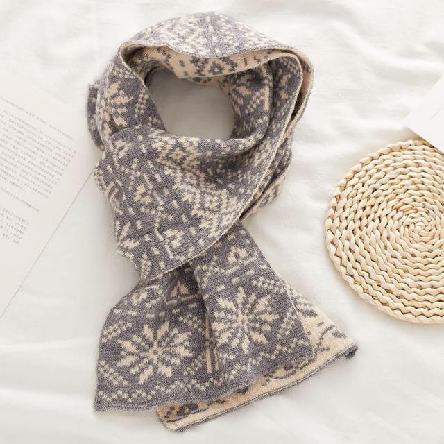 Pattern Scarf Product Image