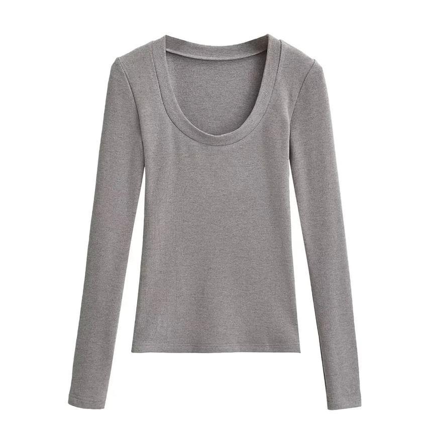 Long Sleeve Scoop Neck Plain Crop T-Shirt Product Image