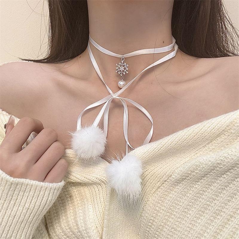 Pompom Faux Pearl Rhinestone Choker Product Image