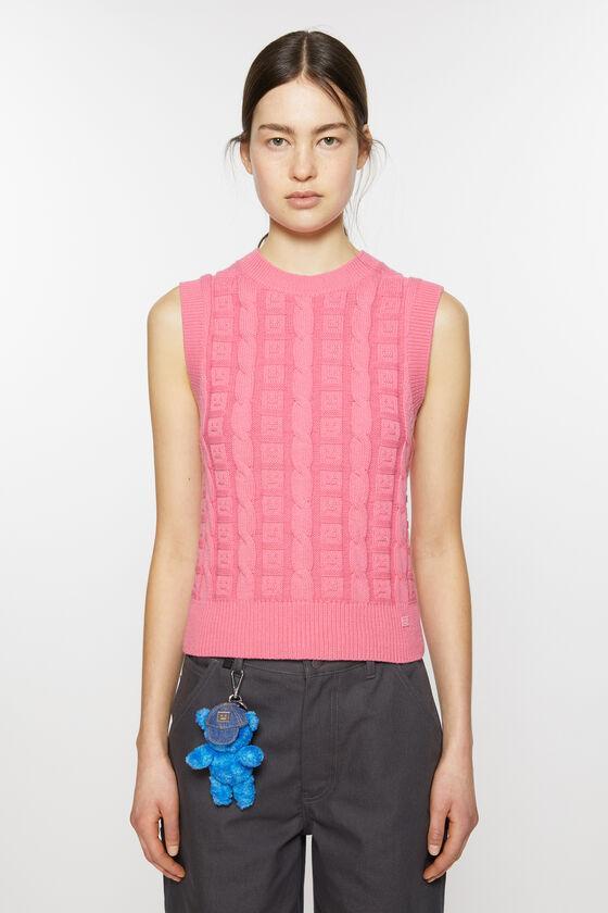 Cable wool sleeveless jumper Product Image