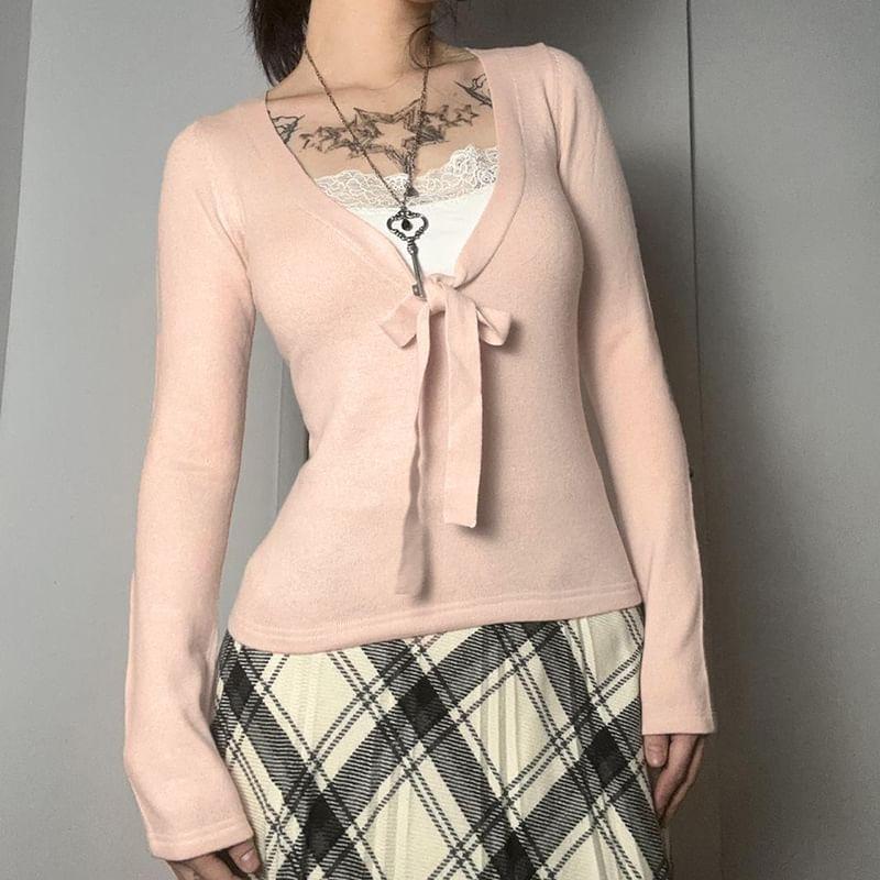 Mock Two-Piece Long-Sleeve V-Necks Lace Trim Top Product Image