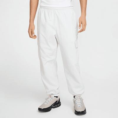 Nike Club Men's Woven Cargo Pants Product Image