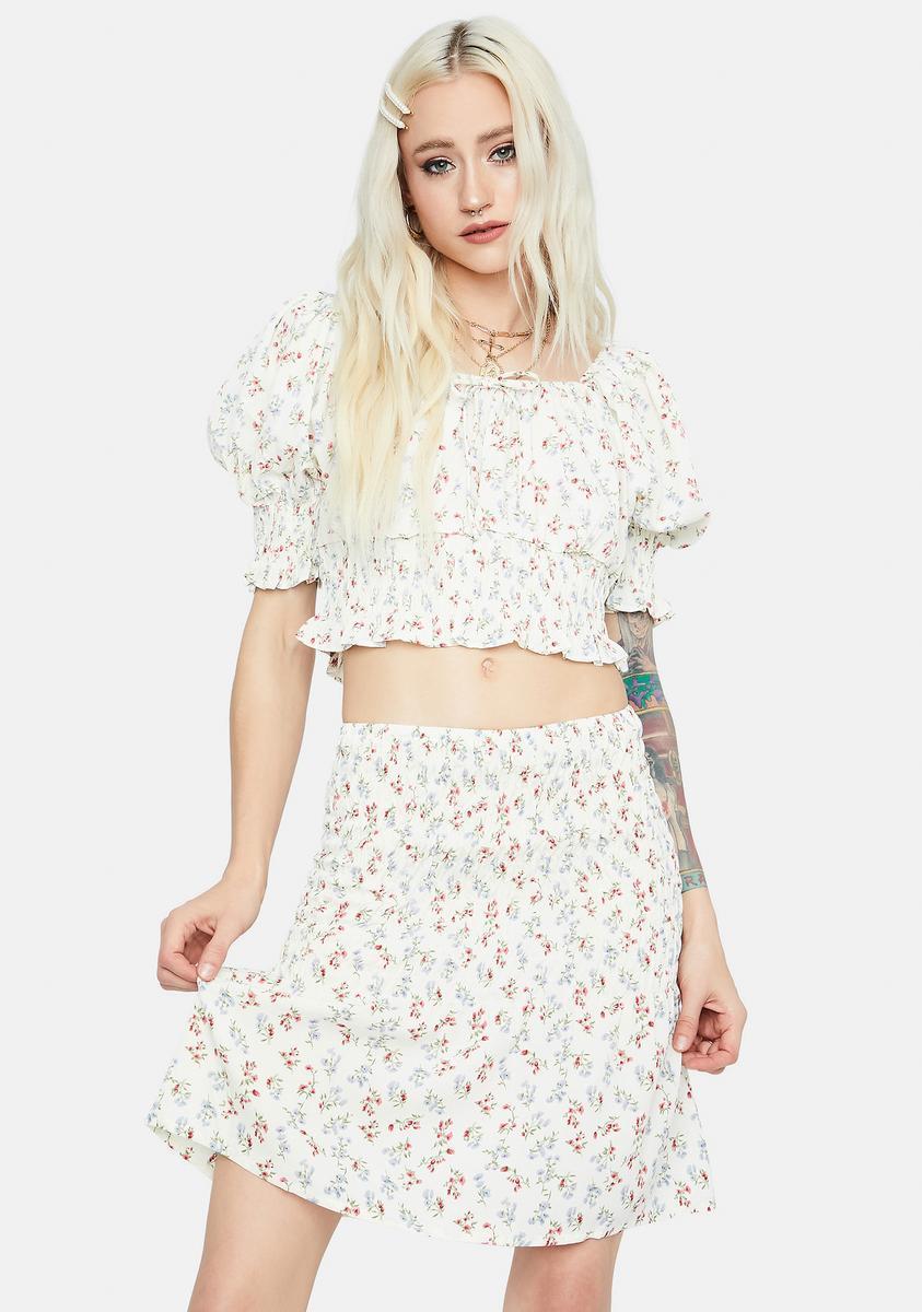 Floral Smocked Skirt And Puff Sleeve Crop Top Set - White Product Image