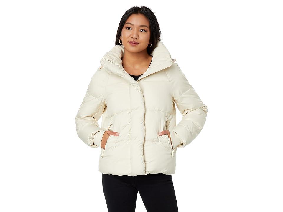 Levi's(r) Quilted Hooded Bubble Puffer (Lichen ) Women's Clothing Product Image