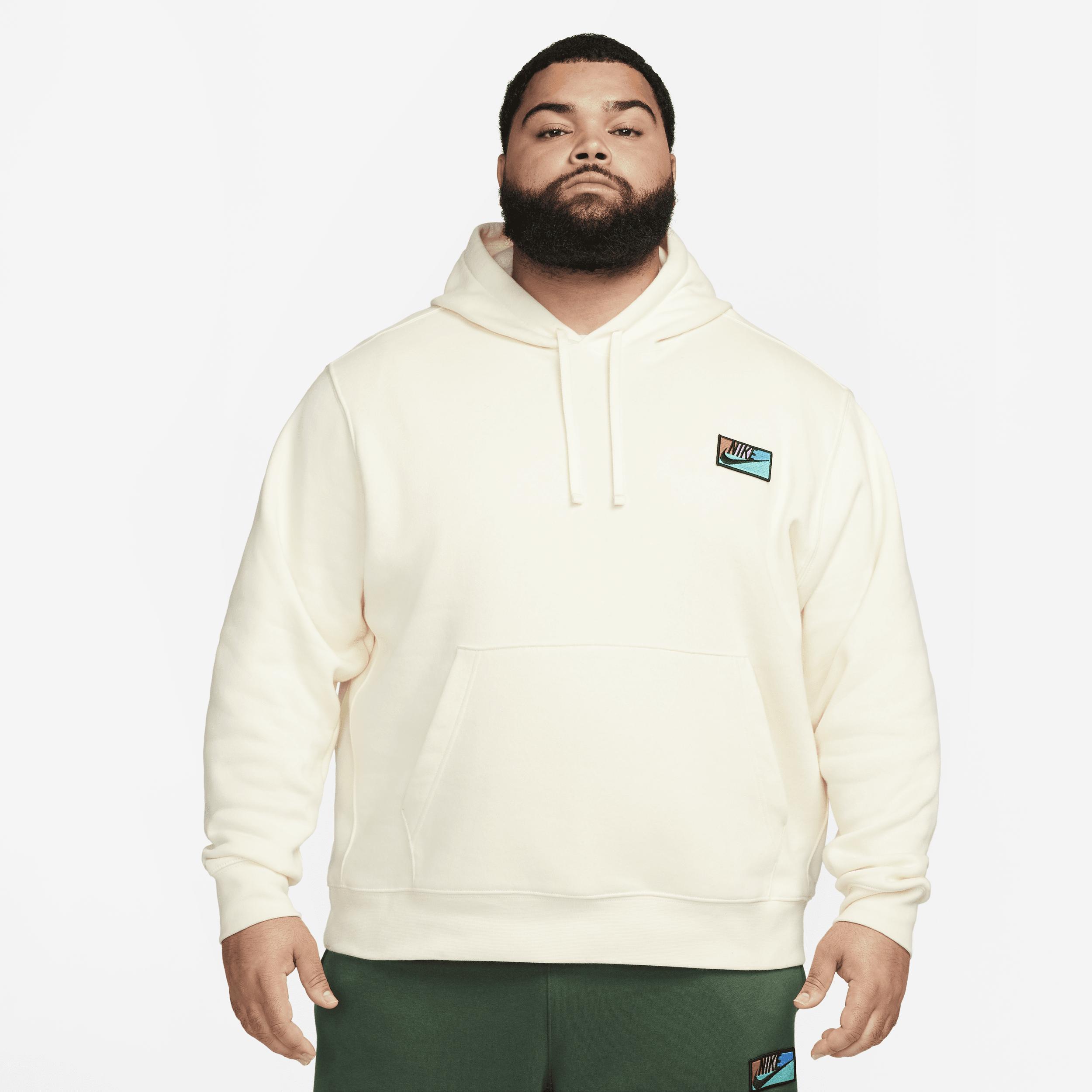 Nike Men's Club Fleece Patch Pullover Hoodie Product Image