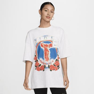 Nike Sportswear Essential Women's Oversized T-Shirt Product Image