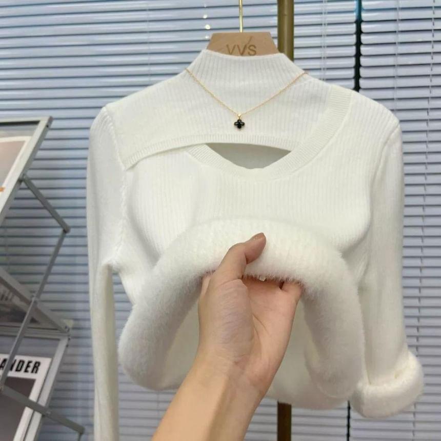 Mock Neck Plain Hollow Out Knitted Crop Top Product Image