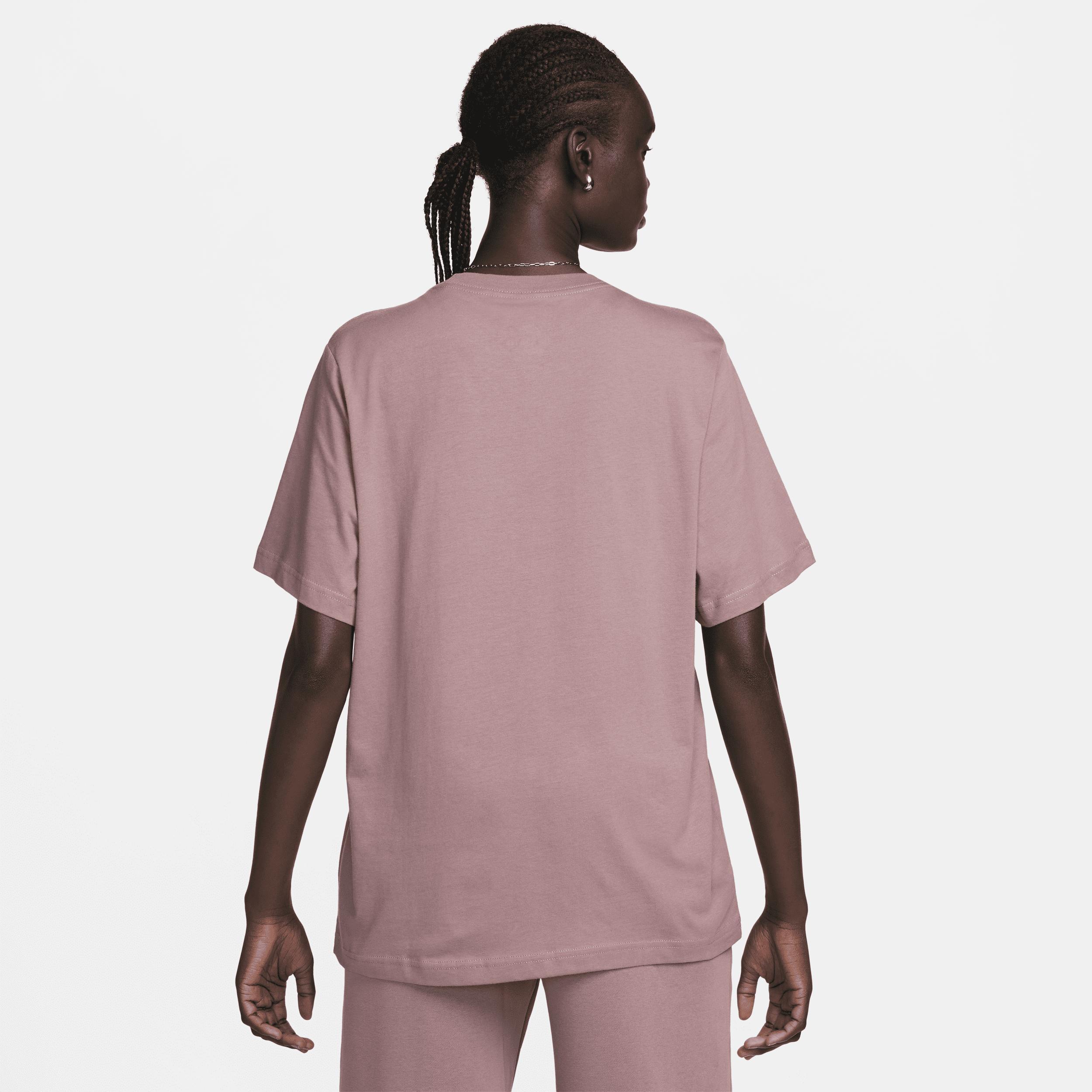 Women's Nike Sportswear Essential T-Shirt Product Image