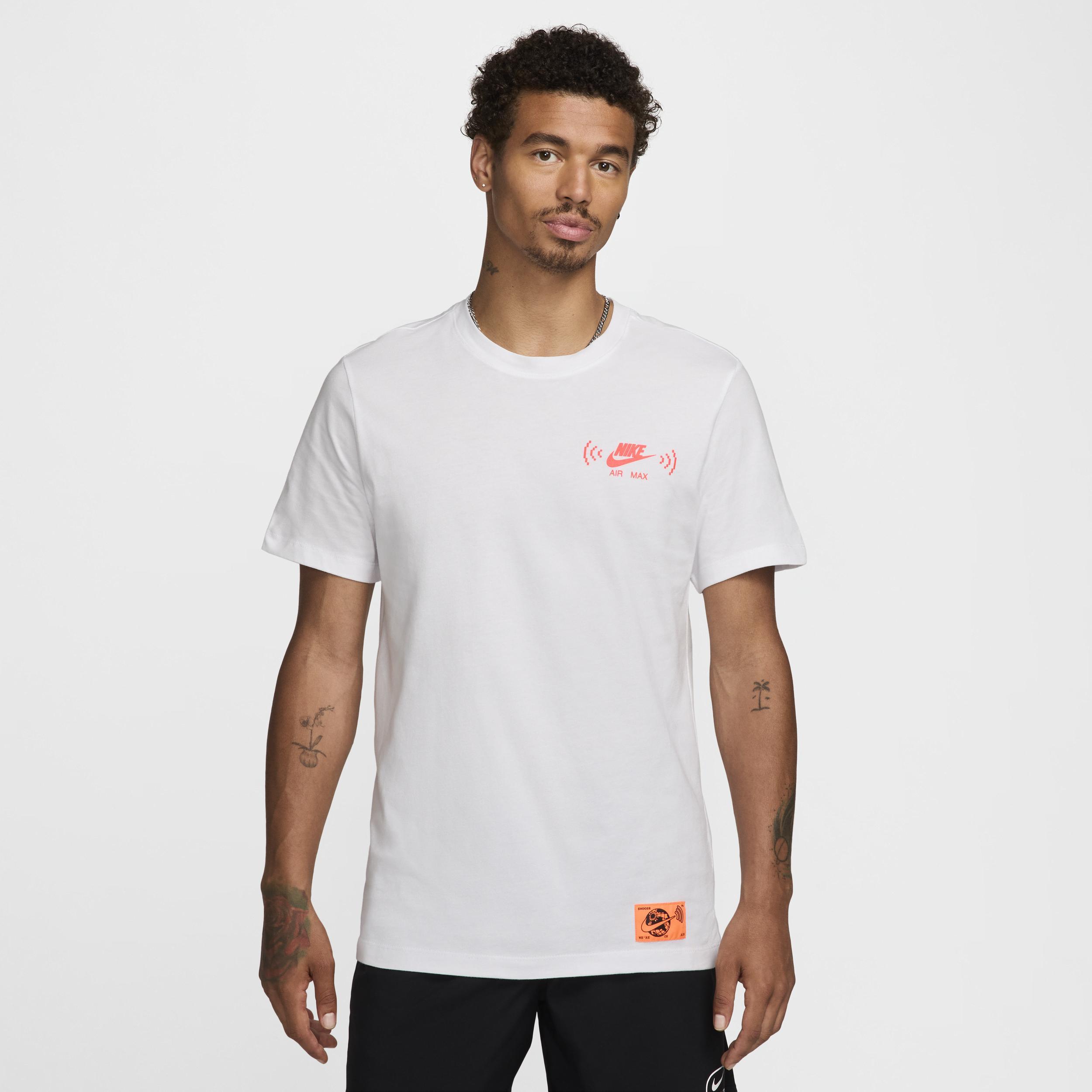 Nike Sportswear Men's T-Shirt Product Image