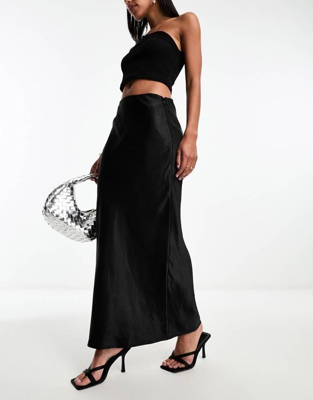 4th & Reckless satin maxi skirt Product Image