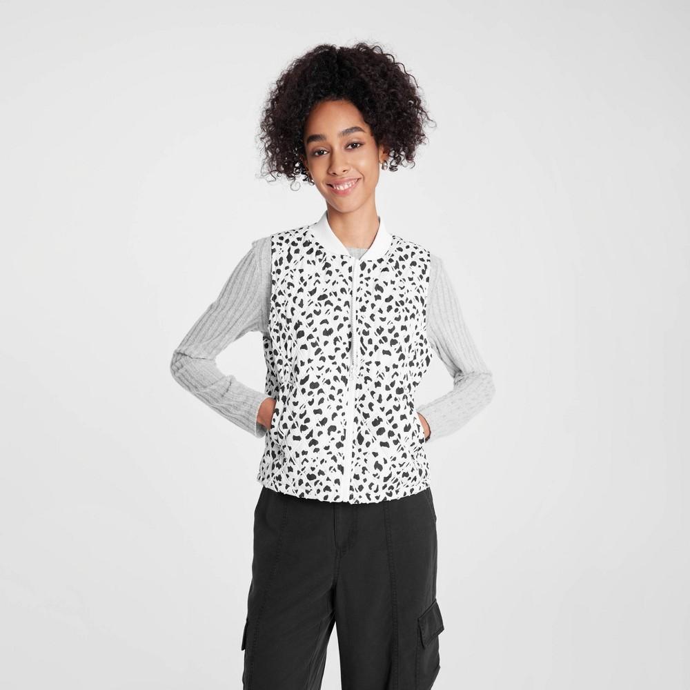 Womens Quilted Vest - Wild Fable White Leopard Print 3X Product Image