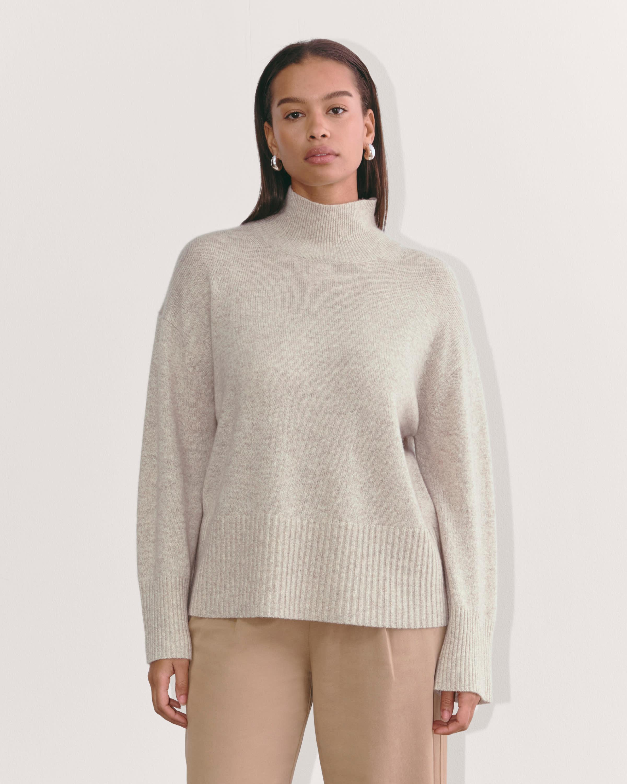 The Boxy Turtleneck in Cashmere Product Image