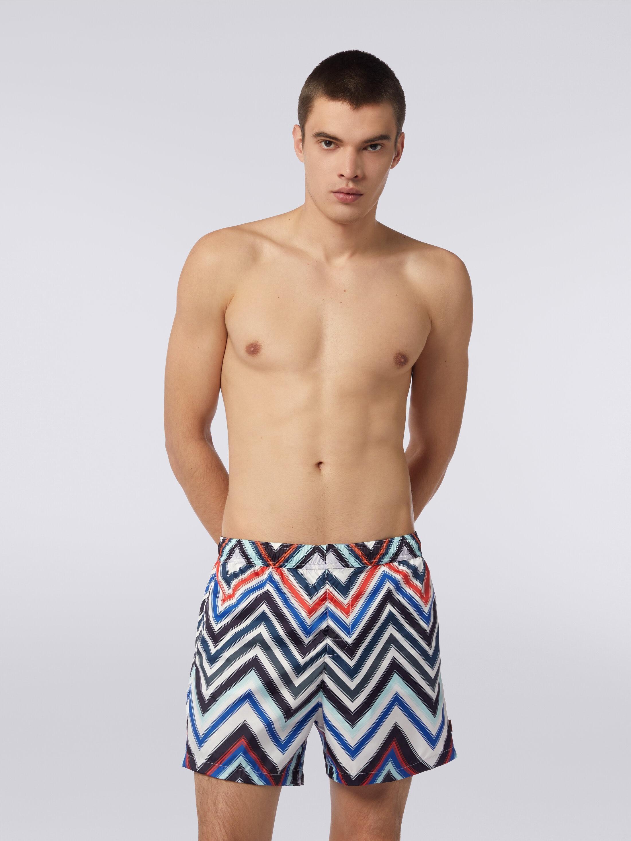 Swimming trunks in nylon with large gradated zigzag Product Image