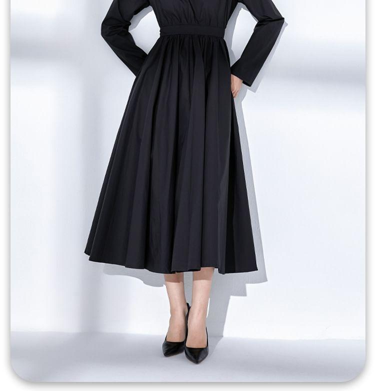 Long-Sleeve Crew Neck Plain Ruched Midi A-Line Dress Product Image