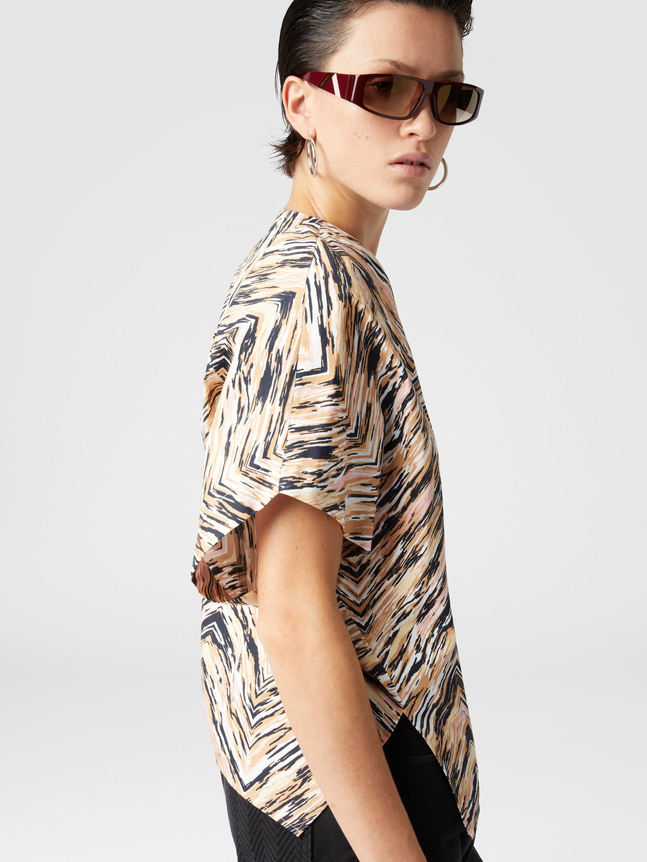 Animal print zig zag cotton poplin blouse Product Image