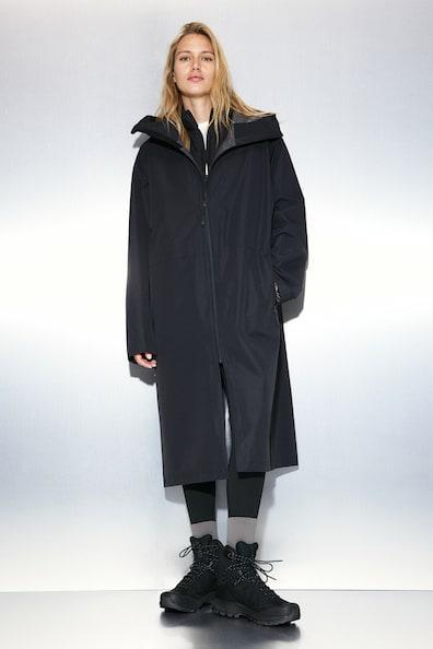 Loose Fit Rain Parka in StormMove™ Product Image