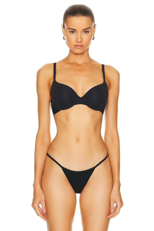 Wolford Wireless Plunge Bra Product Image