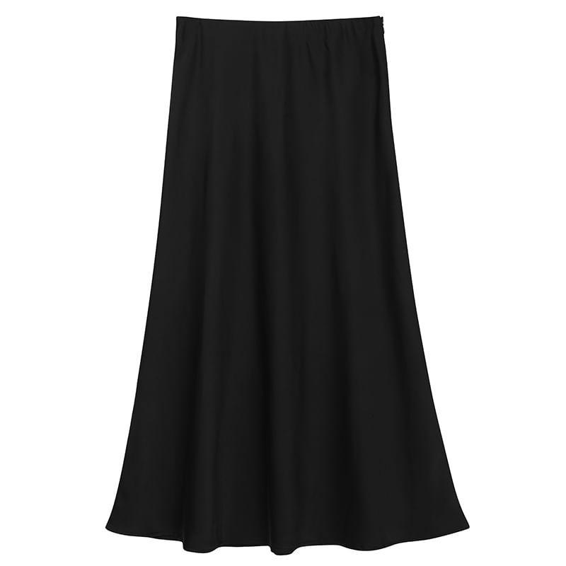 High-Waist Satin Midi Skirt Product Image