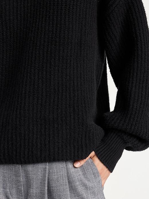 SoSoft Crop Sweater Product Image