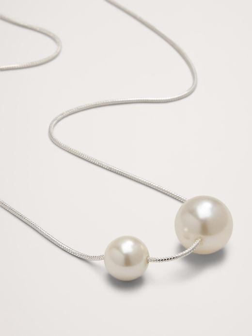 Asymmetrical Pearl Necklace Product Image