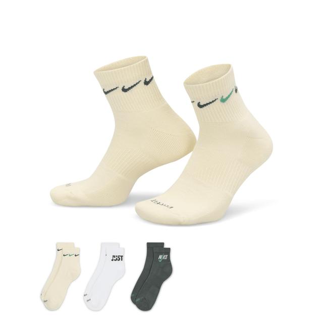 Mens Nike 3-pack Everyday Plus Cushion Ankle Training Socks Ivory Product Image