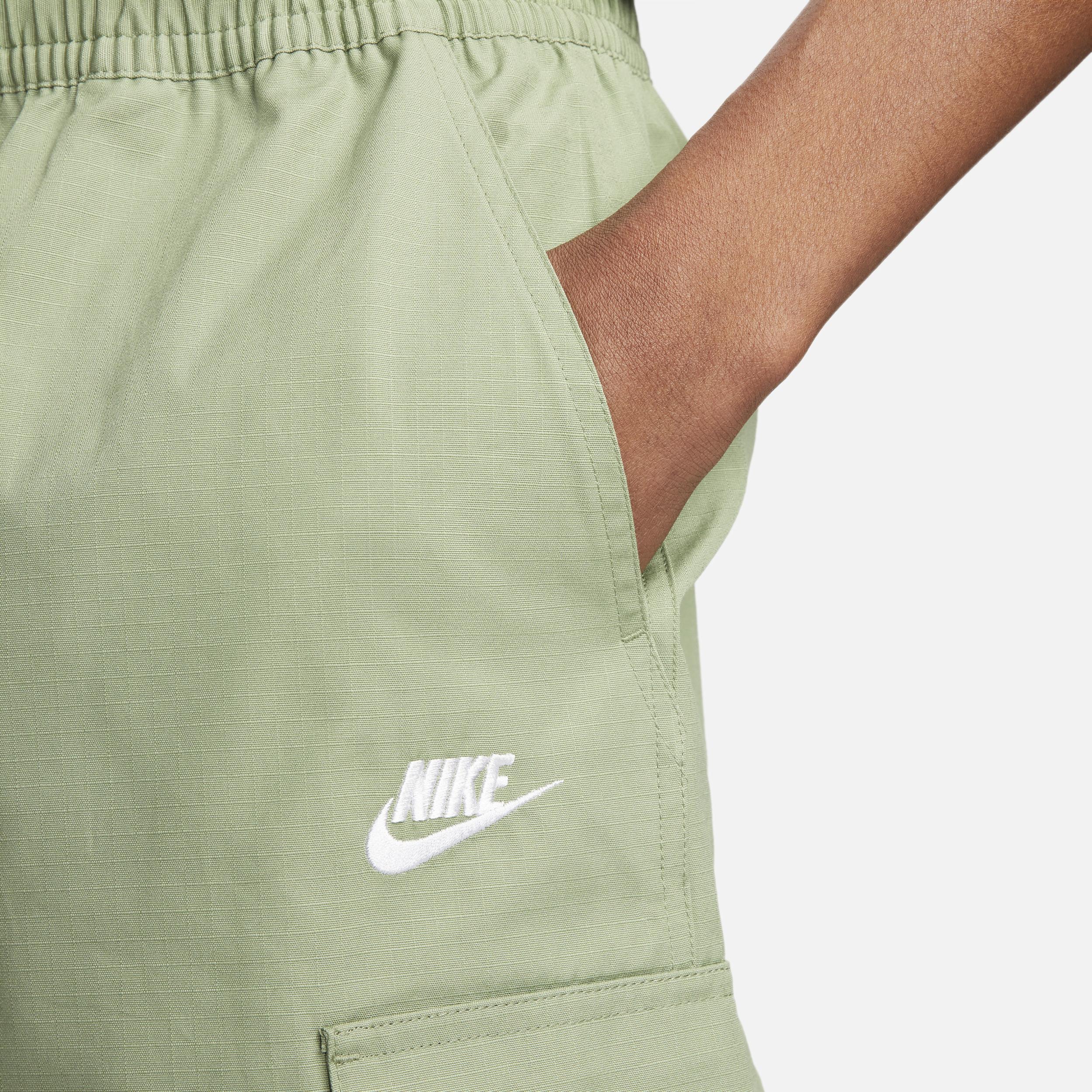 Nike Club Men's Woven Cargo Shorts Product Image