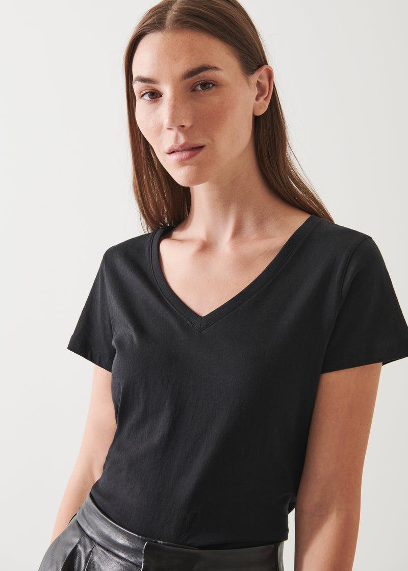 Patrick Assaraf Women's LIGHTWEIGHT PIMA COTTON V-NECK Product Image