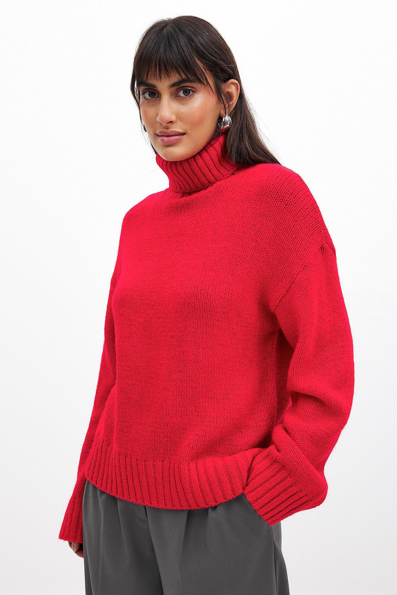 Turtle Neck Knitted Sweater Product Image