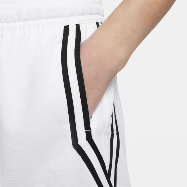 Nike Women's Fly Crossover Basketball Shorts Product Image