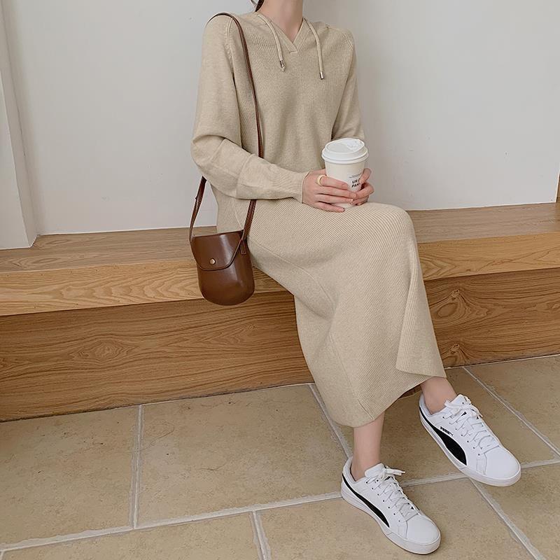 Long-Sleeve V-Neck Drawstring Ribbed Midi Sheath Knit Dress Product Image