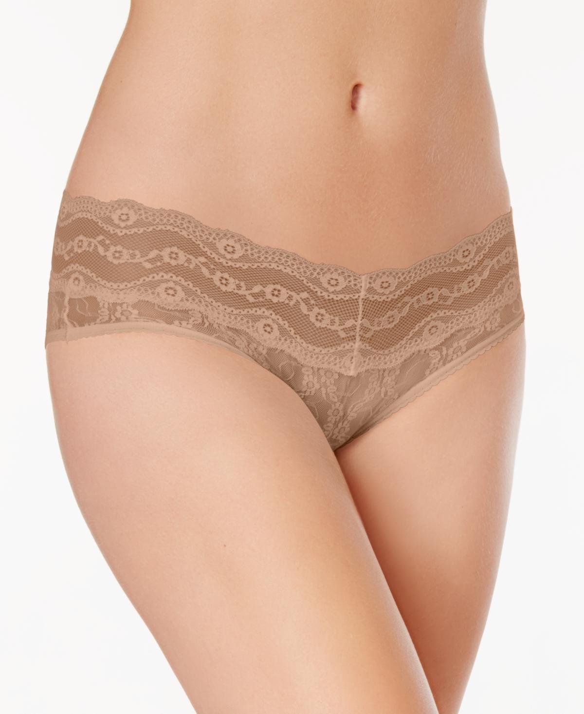 b.temptd by Wacoal Womens Lace Kiss Hipster Underwear 978282 Product Image