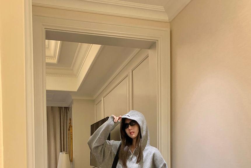 Hooded Plain Zip-Up Jacket / Hot Pants Product Image