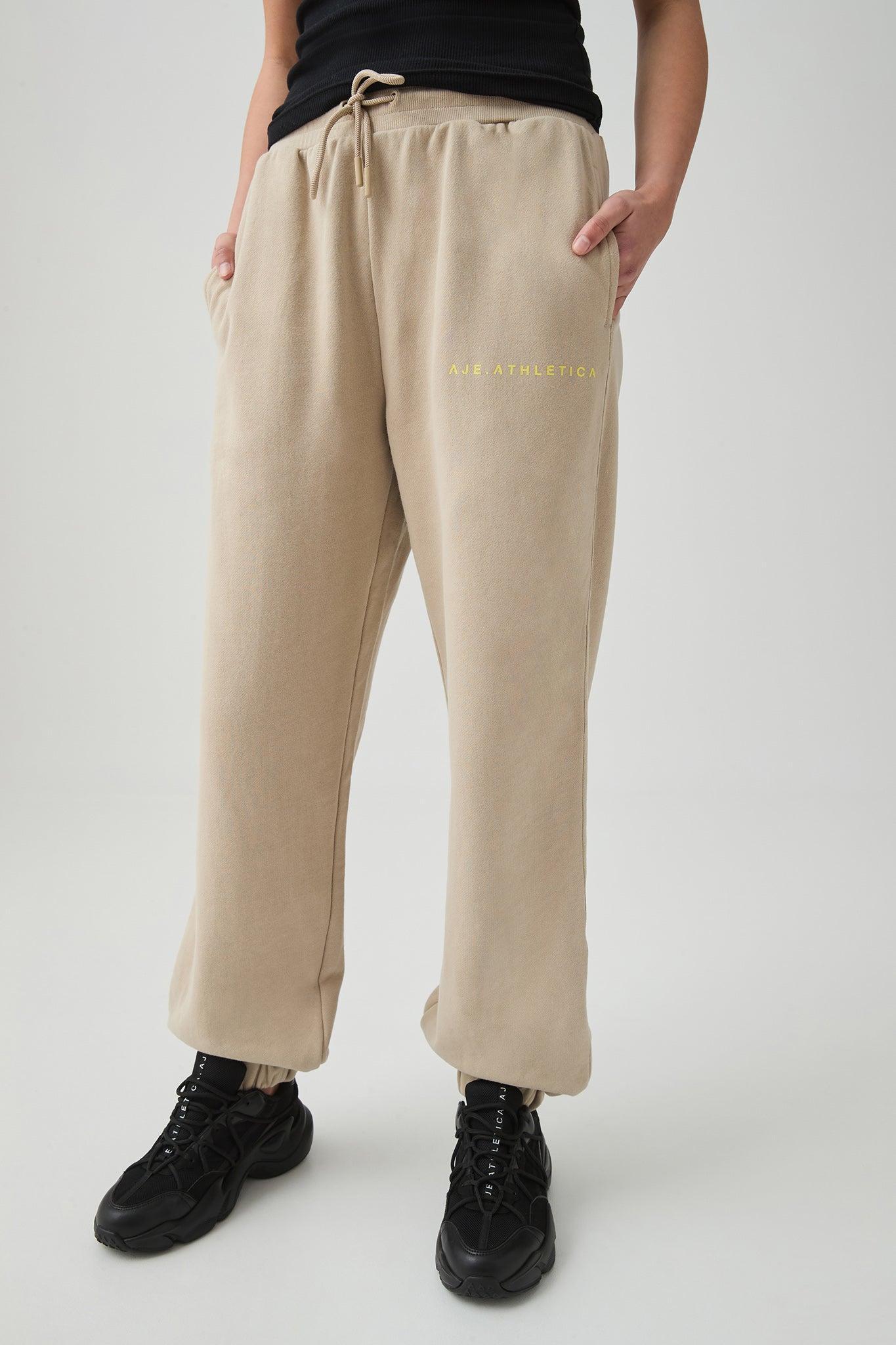 Contrast Logo Trackpant 504 Product Image