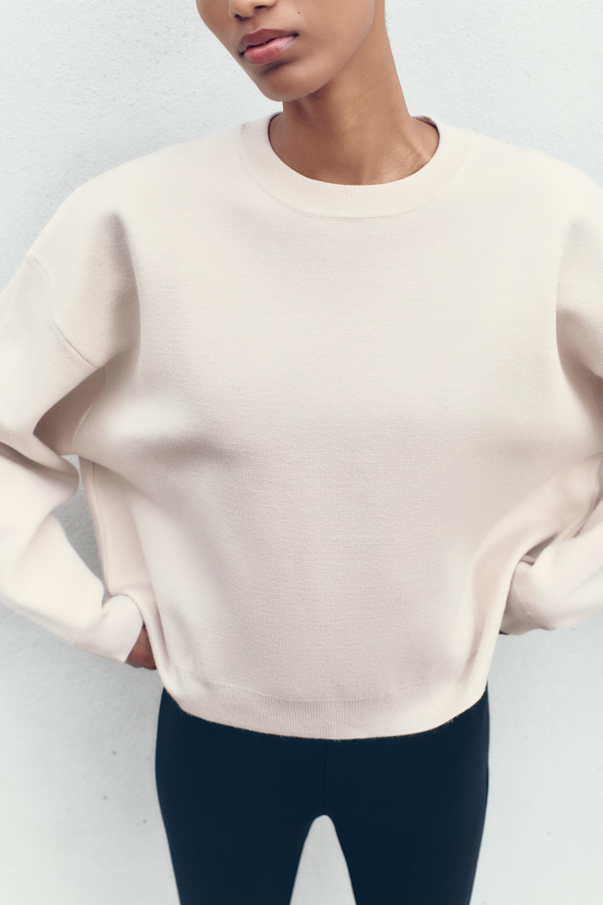 BASIC PLAIN KNIT SWEATSHIRT Product Image