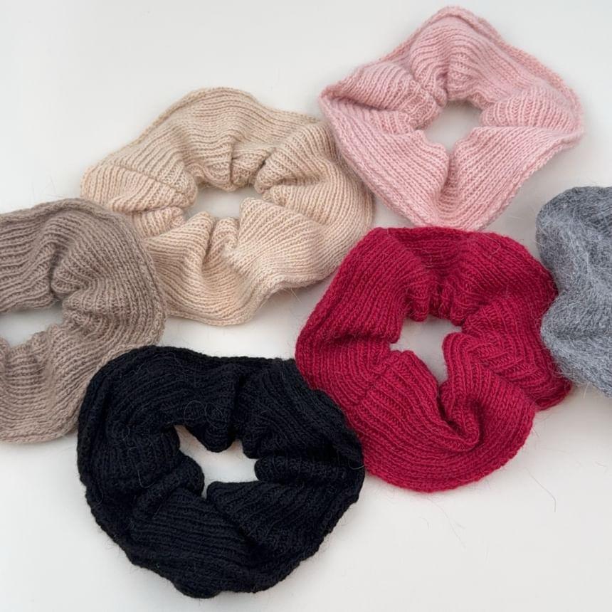 Plain Knitted Scrunchie Product Image