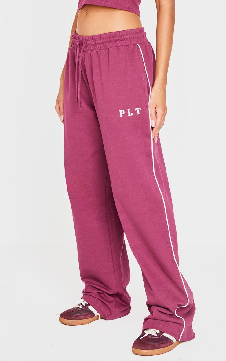 PRETTYLITTLETHING Plum Contrast Binding Wide Leg Sweatpants Product Image